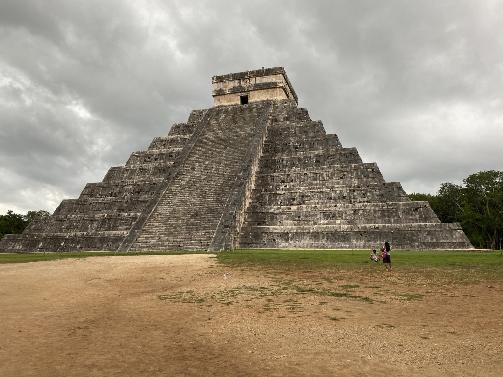 Piramide de Chichen Itza en Yucatan, Maravilla del mundo. México 