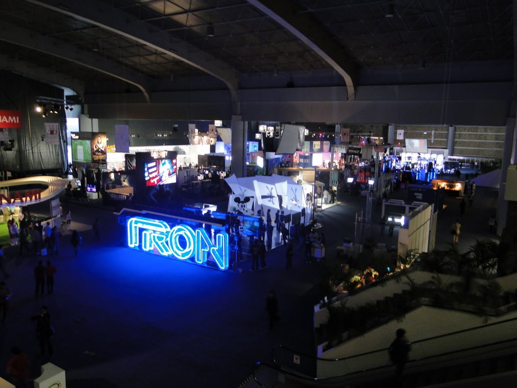 Imagen del Electronic Game Show del 2010, con varios stadns 